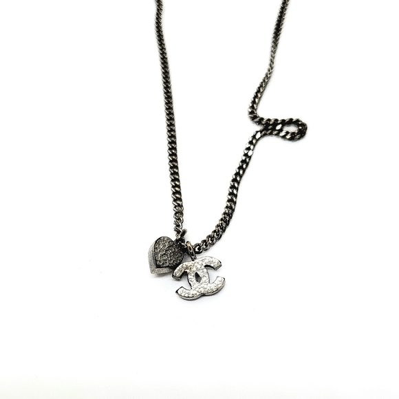 CHANEL Silver Crystal Heart CC Coco Pendant - Picture 7 of 8